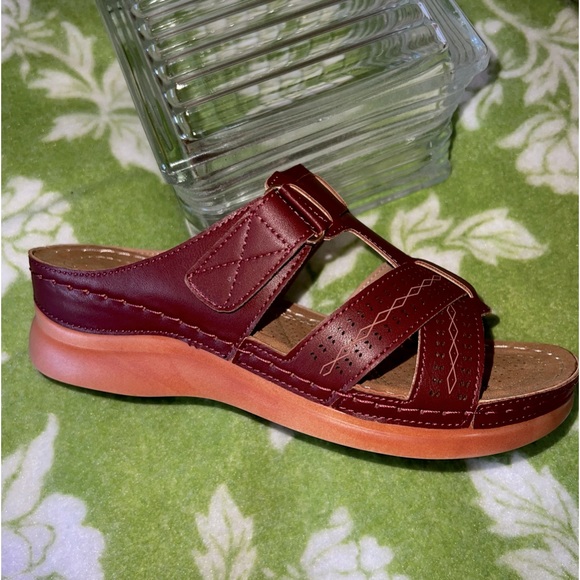 Size 7 Leather Summer sandals wedge Slip on Mules brown lightweight, like new. - Picture 12 of 12